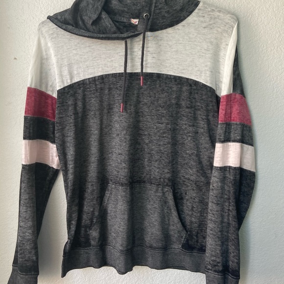 Woman’s long sleeve tee - Picture 1 of 1